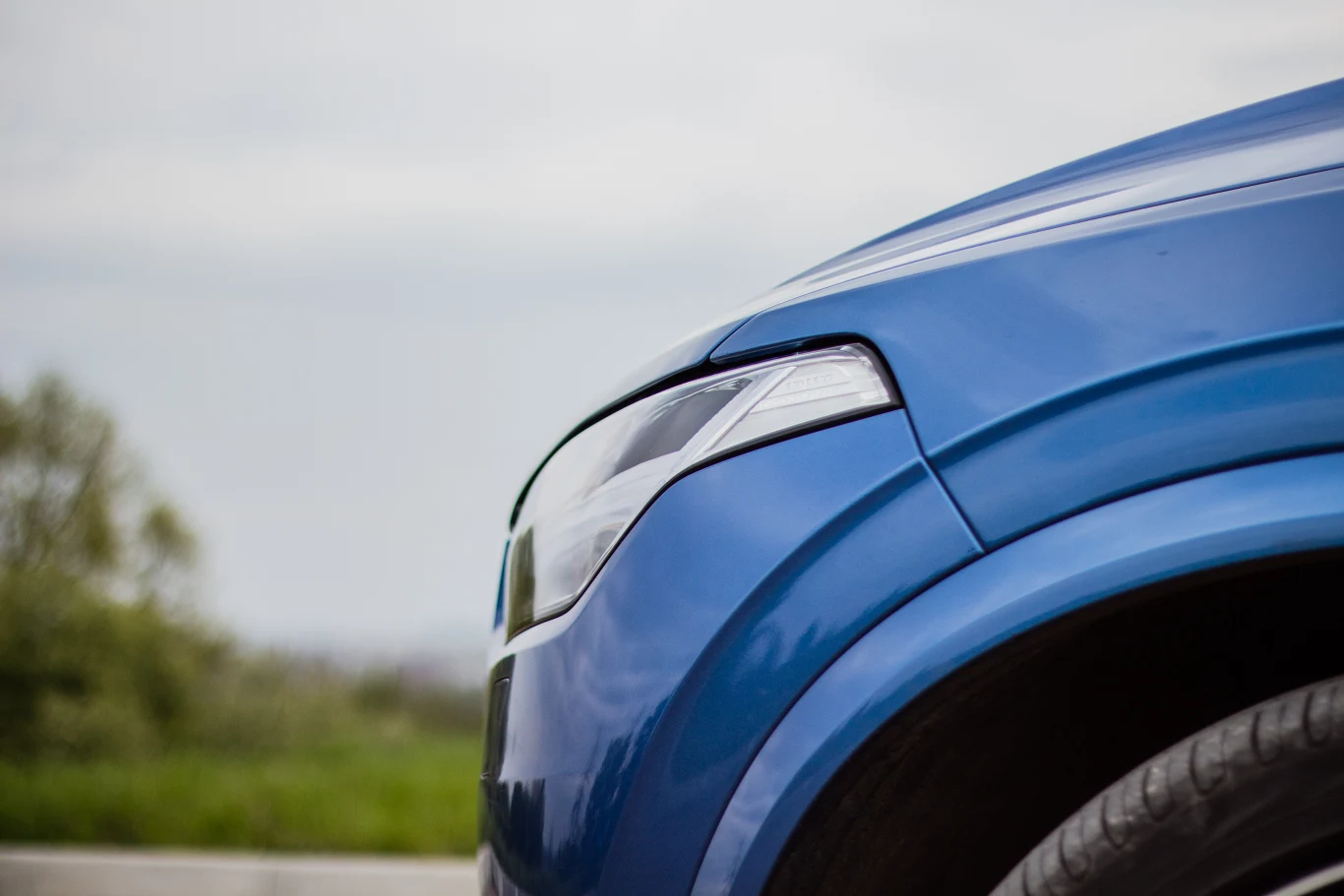 Volvo XC90 T8 R-Design Volvo XC90 T8 R-Design