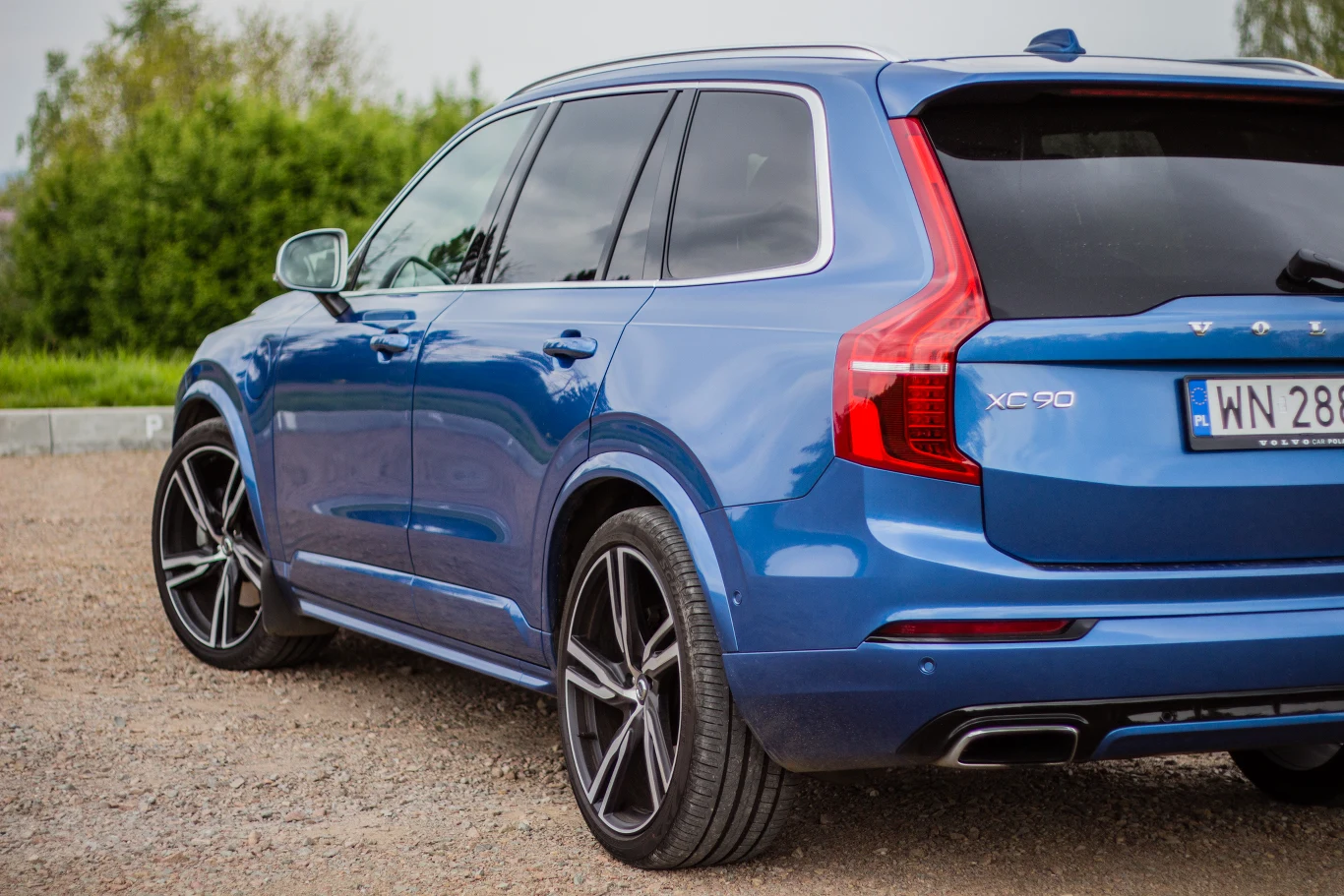 Volvo XC90 T8 R-Design Volvo XC90 T8 R-Design