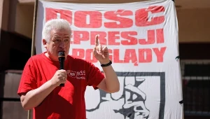 Piotr Ikonowicz podczas demonstracji w Poznaniu