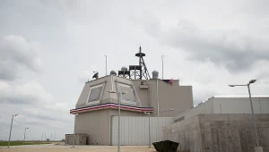 W czwartek oficjalnie ogłoszono gotowość operacyjną bazy tego samego systemu tarczy antyrakietowej w Deveselu w Rumunii (na zdj.)