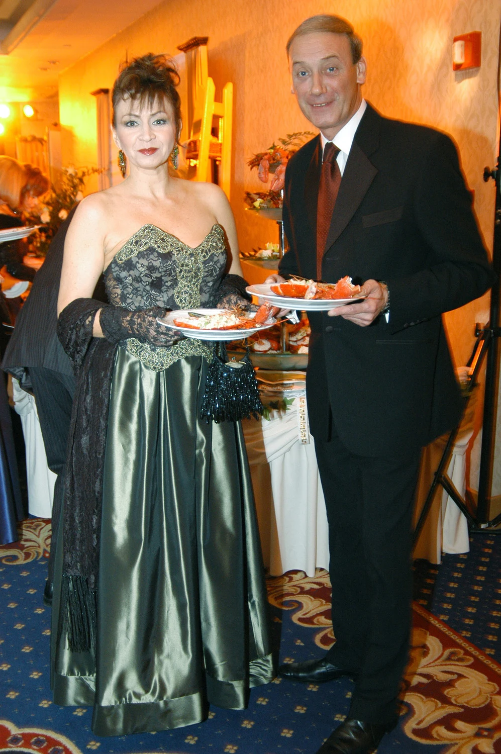 Żoną Dariusza Szpakowskiego jest aktorka Grażyna Strachota, z którą dziennikarz ma dwie córki: Julię i Gabrielę.

 