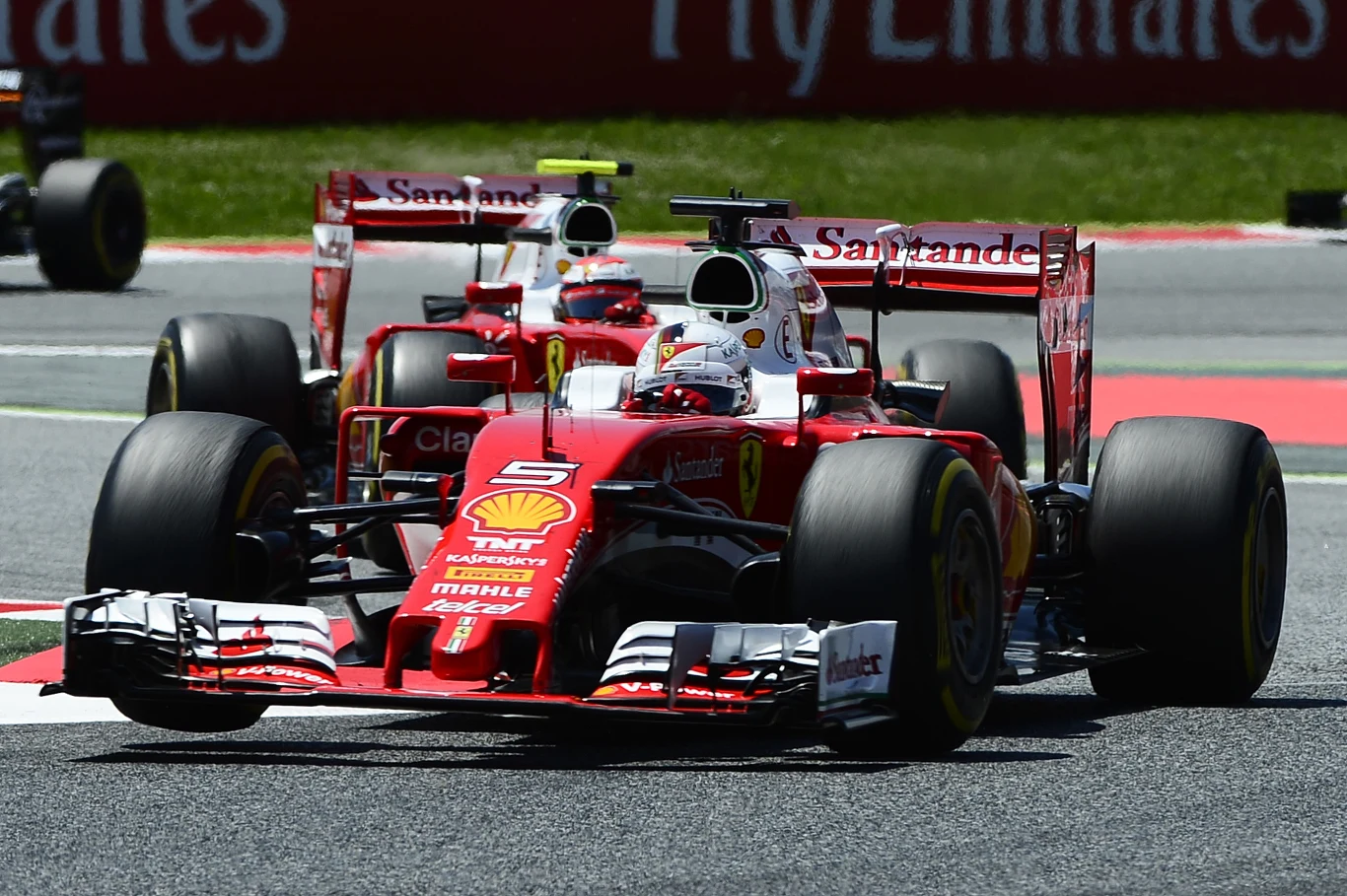 Kierowcy Ferrari: Kimi Raikkonen i Sebastian Vettel 