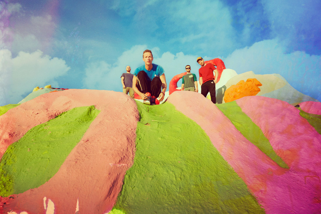 Coldplay prezentuje teledysk "Up & Up"