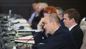 Minister Radziwiłł minę miał nietęgą...