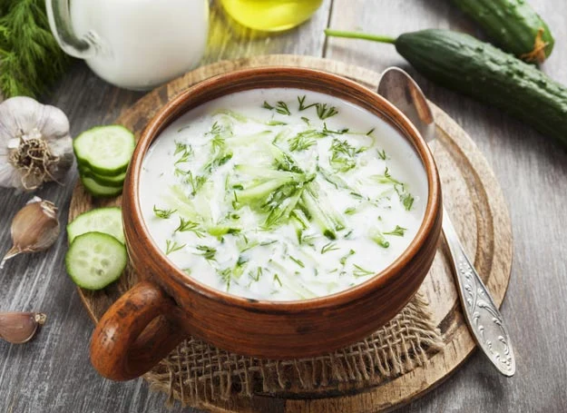 Biały chłodnik z ogórkami Biały chłodnik z ogórkami