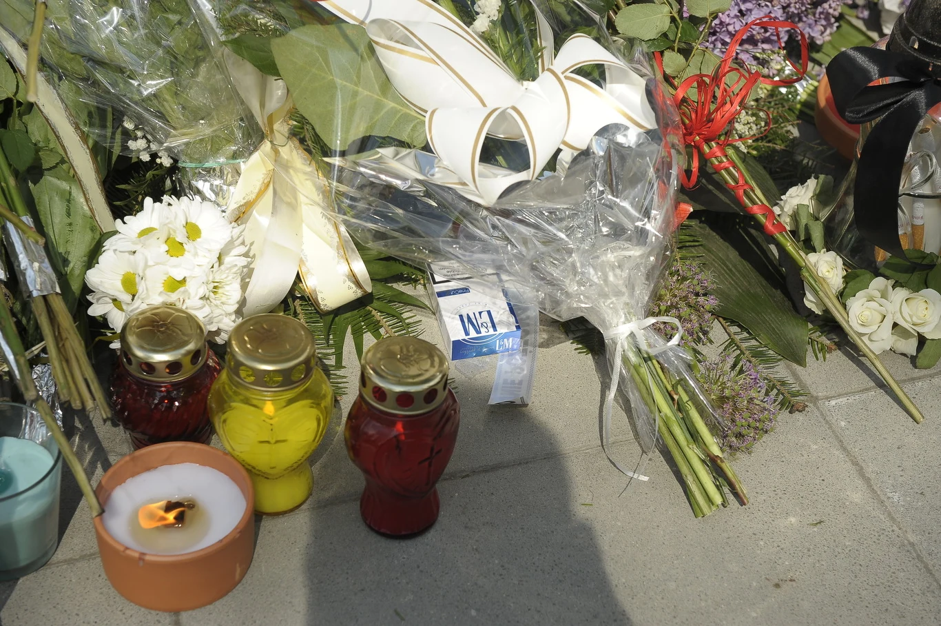 Na pogrzebie nie zabrakło ukochanych papierosów artystki Na pogrzebie nie zabrakło ukochanych papierosów artystki