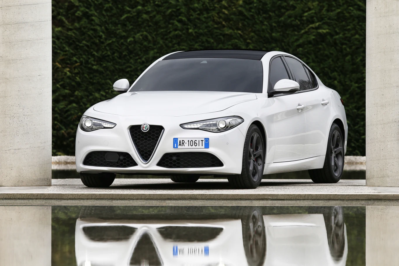 Alfa Romeo Giulia Alfa Romeo Giulia