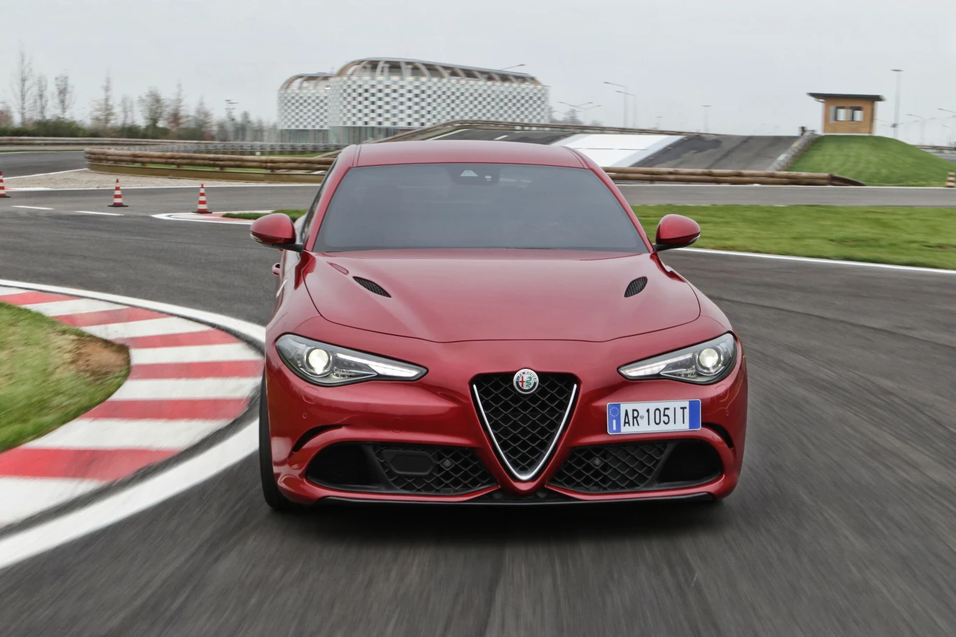 Alfa Romeo Quadrifoglio Alfa Romeo Quadrifoglio