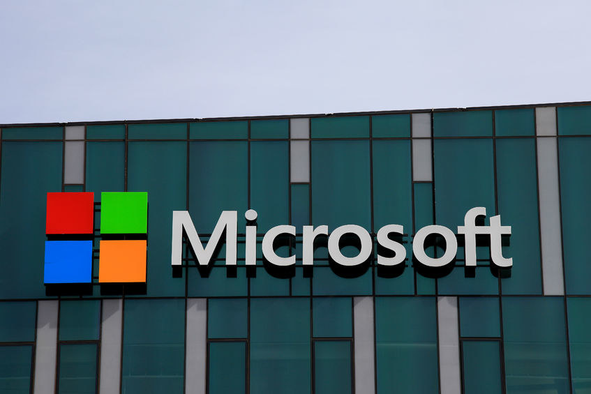 Firma Microsoft przestrzega przed telefonami z żądaniem opłaty za rzekomą pomoc techniczną od osób, które podają się za jej pracowników lub partnerów