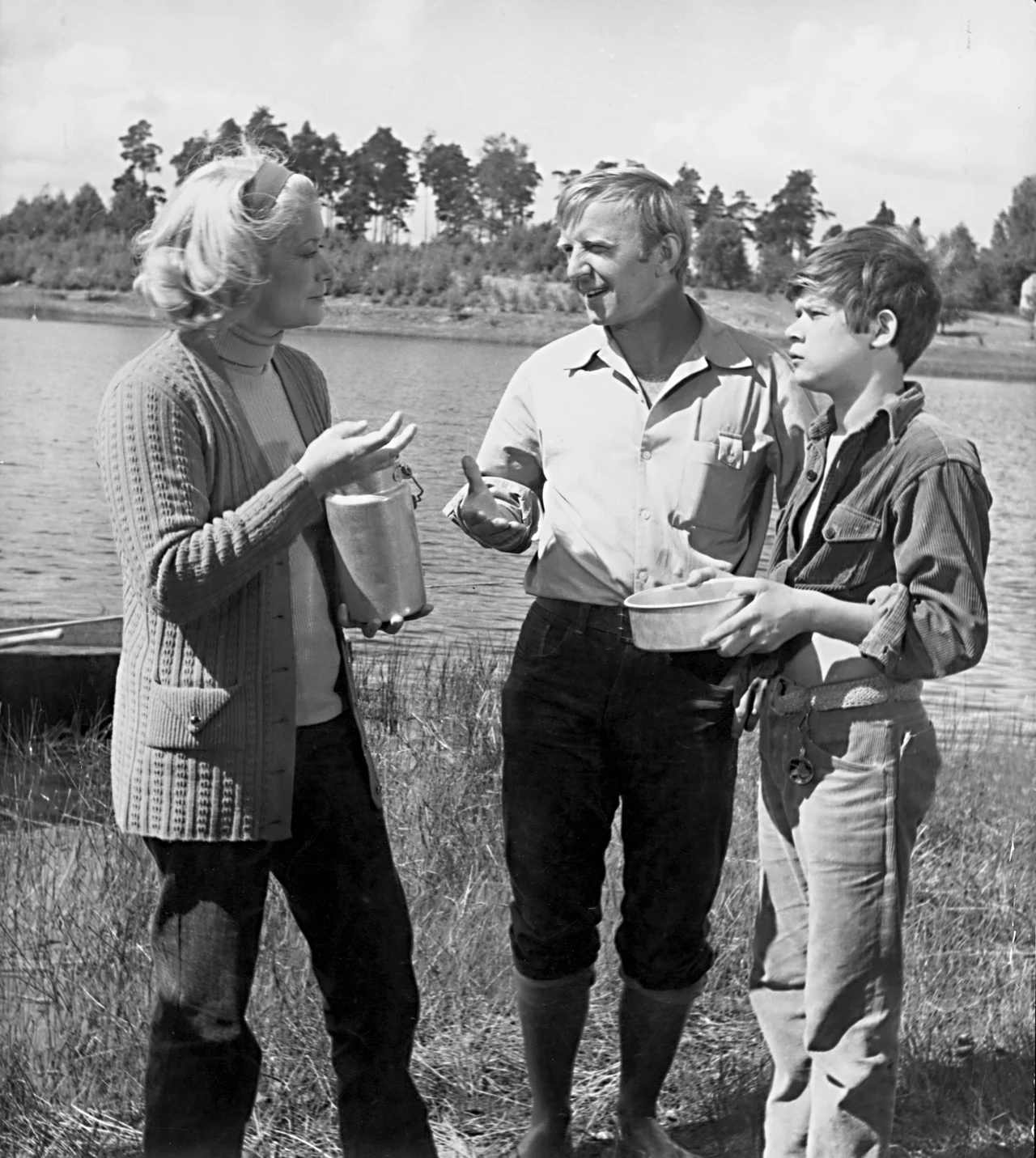 Alina Janowska (L), Jerzy Turek (C) i Henryk Gołębiewski (P) na planie "Podróży za jeden uśmiech"