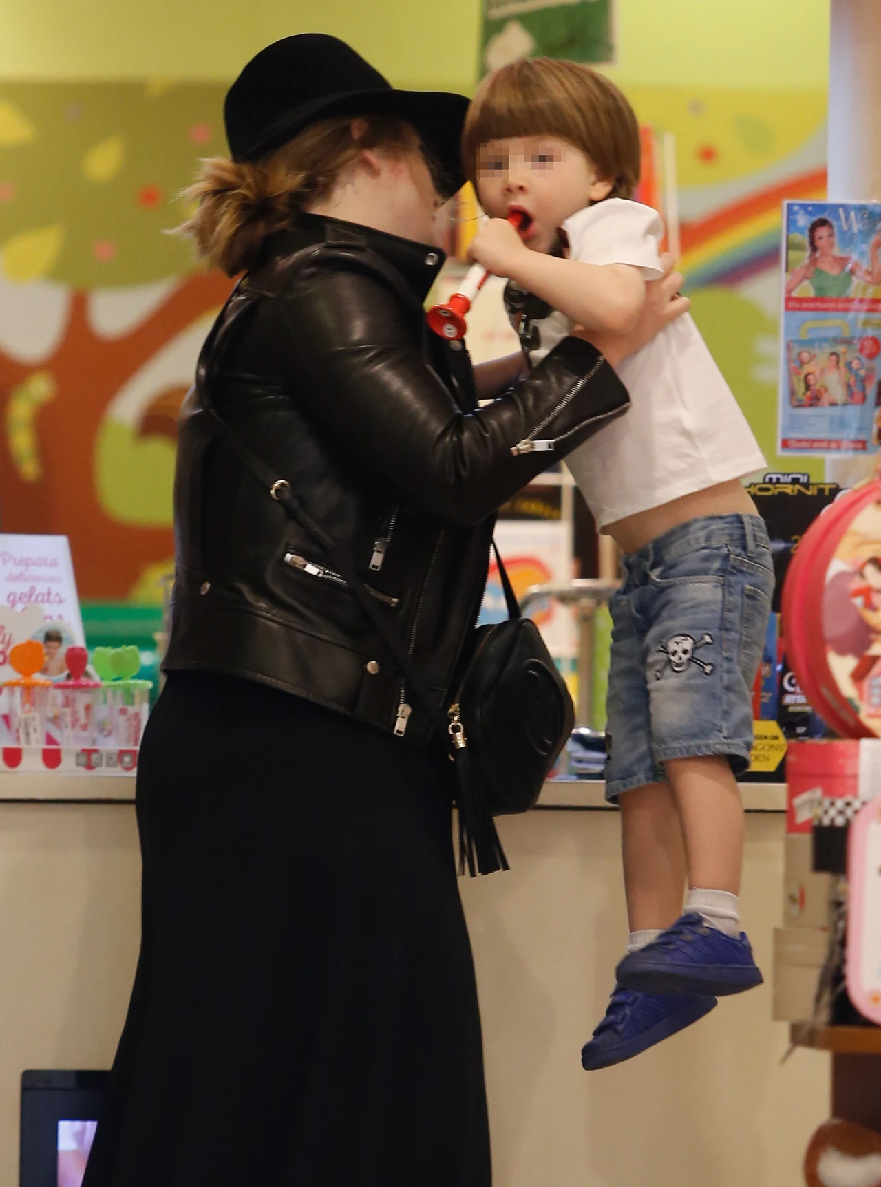 Adele z synem Angelo Adele z synem Angelo