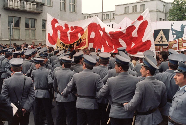 Pielgrzymka Jana Pawła II w 1987 roku pod czujnym okiem reżimu