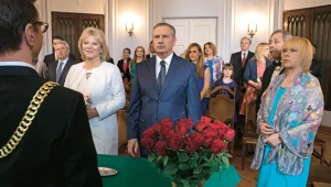 Czy Paweł zdąży przysiąc Widze dozgonną miłość i wierność, zanim osunie się bezwładnie na krzesło?