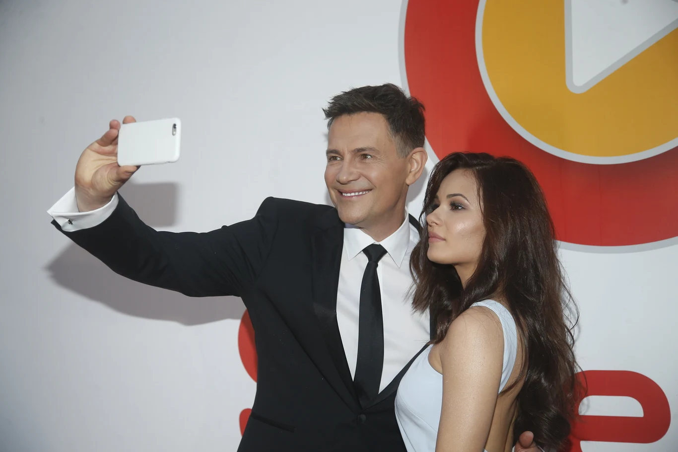 Prowadzący koncert jubileuszowy Zbigniewa Wodeckiego - Krzysztof Ibisz i Natalia Szroeder Prowadzący koncert jubileuszowy Zbigniewa Wodeckiego - Krzysztof Ibisz i Natalia Szroeder