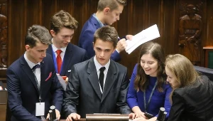 rzedstawiciele dziecięco-młodzieżowego parlamentu podczas XXII Sesji Sejmu Dzieci i Młodzieży w Warszawie