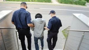 Strzelił do kobiety, bo go zostawiła. Wcześniej staranował jej auto