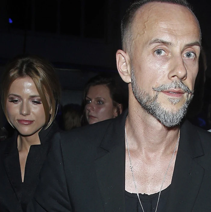 Nergal z tajemniczą nieznajomą Nergal z tajemniczą nieznajomą