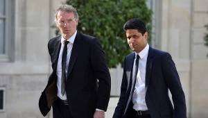 Prezydent PSG Nasser Al-Khelaifi w towarzystwie trenera Laurenta Blanca