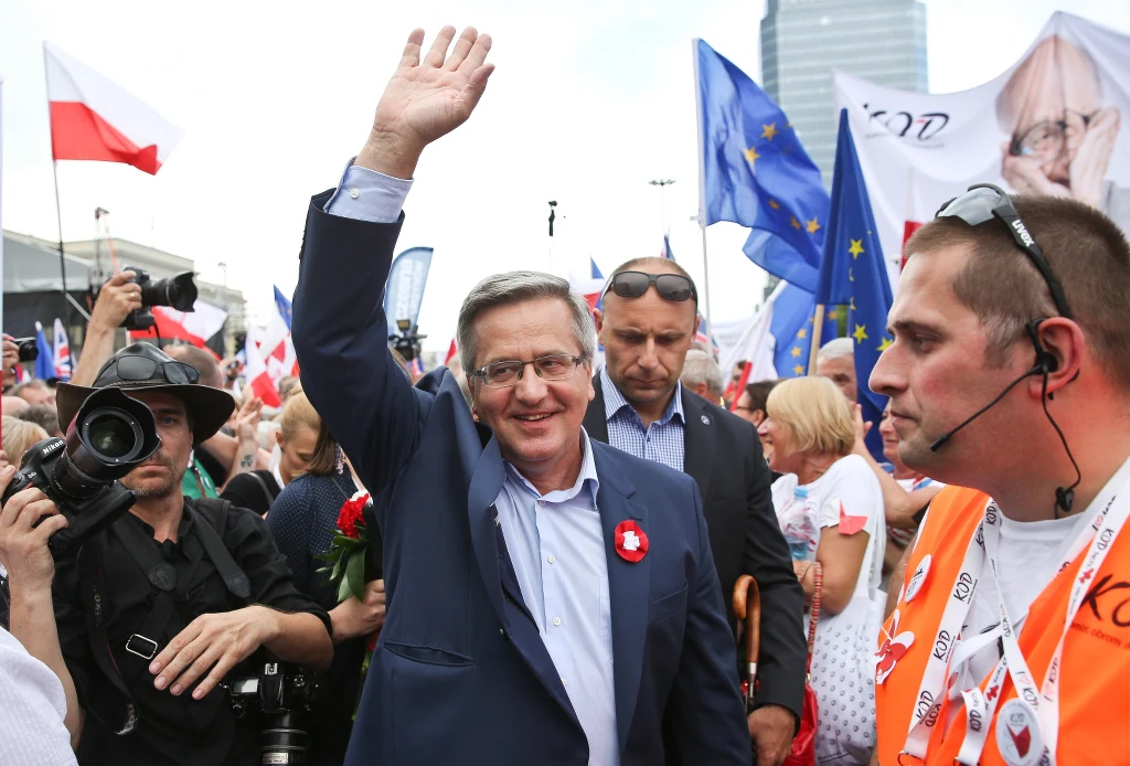 Ulicami Warszawy przeszedł marsz "Wszyscy dla Wolności" organizowany przez KOD. Ulicami Warszawy przeszedł marsz "Wszyscy dla Wolności" organizowany przez KOD.