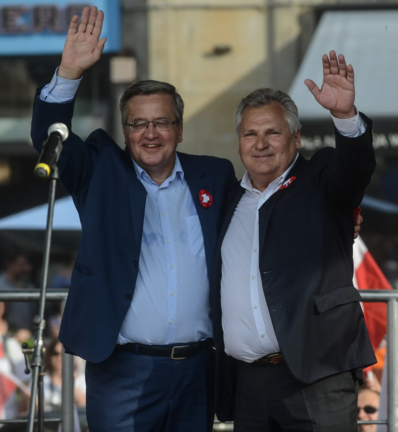 Ulicami Warszawy przeszedł marsz "Wszyscy dla Wolności" organizowany przez KOD. Ulicami Warszawy przeszedł marsz "Wszyscy dla Wolności" organizowany przez KOD.