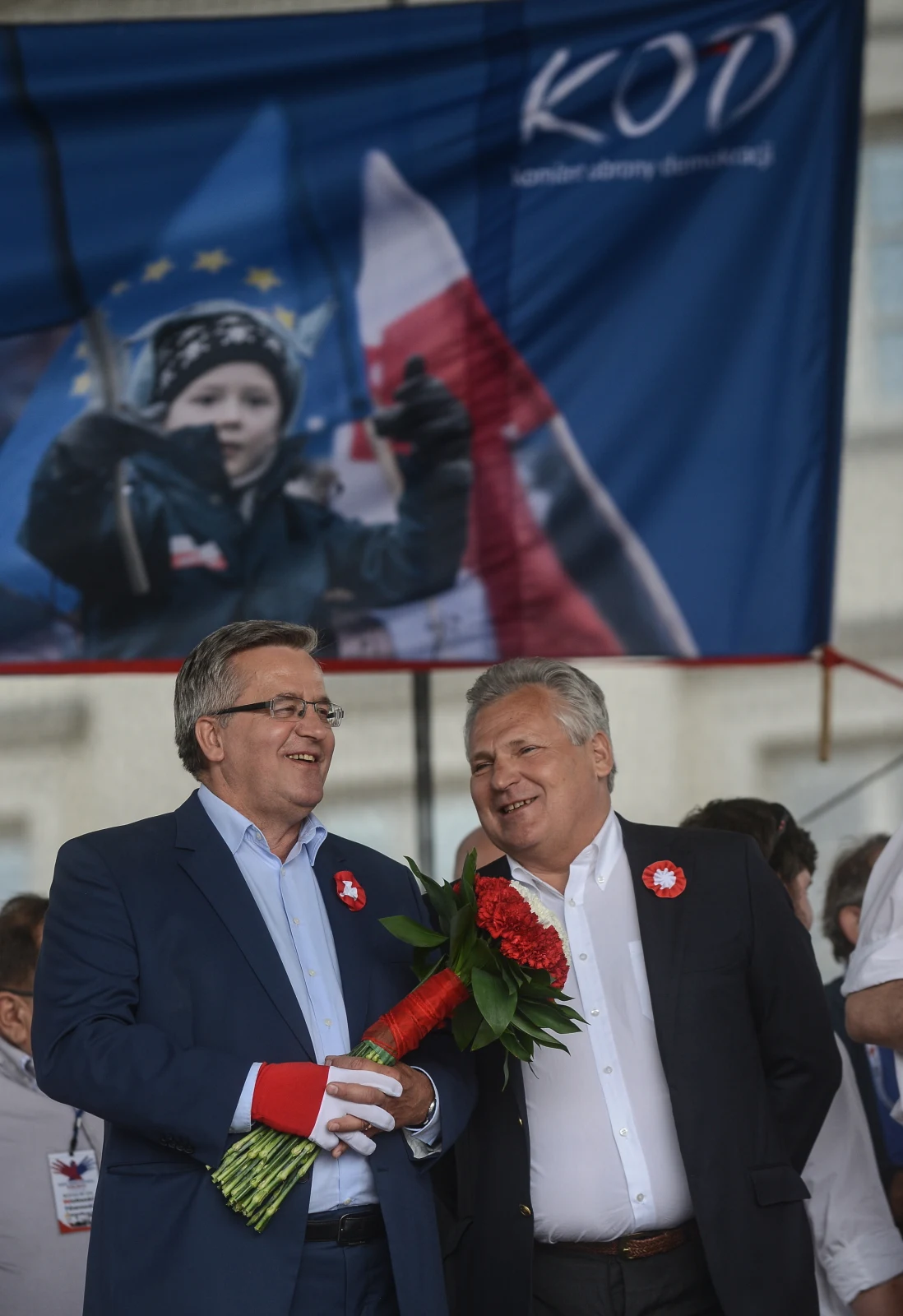 Ulicami Warszawy przeszedł marsz "Wszyscy dla Wolności" organizowany przez KOD. Ulicami Warszawy przeszedł marsz "Wszyscy dla Wolności" organizowany przez KOD.