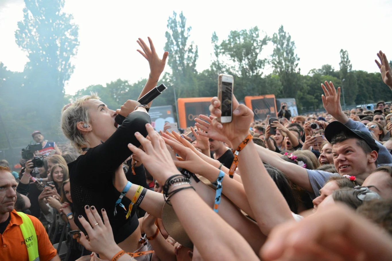 MØ