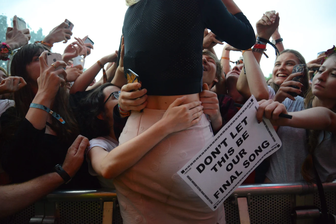 MØ