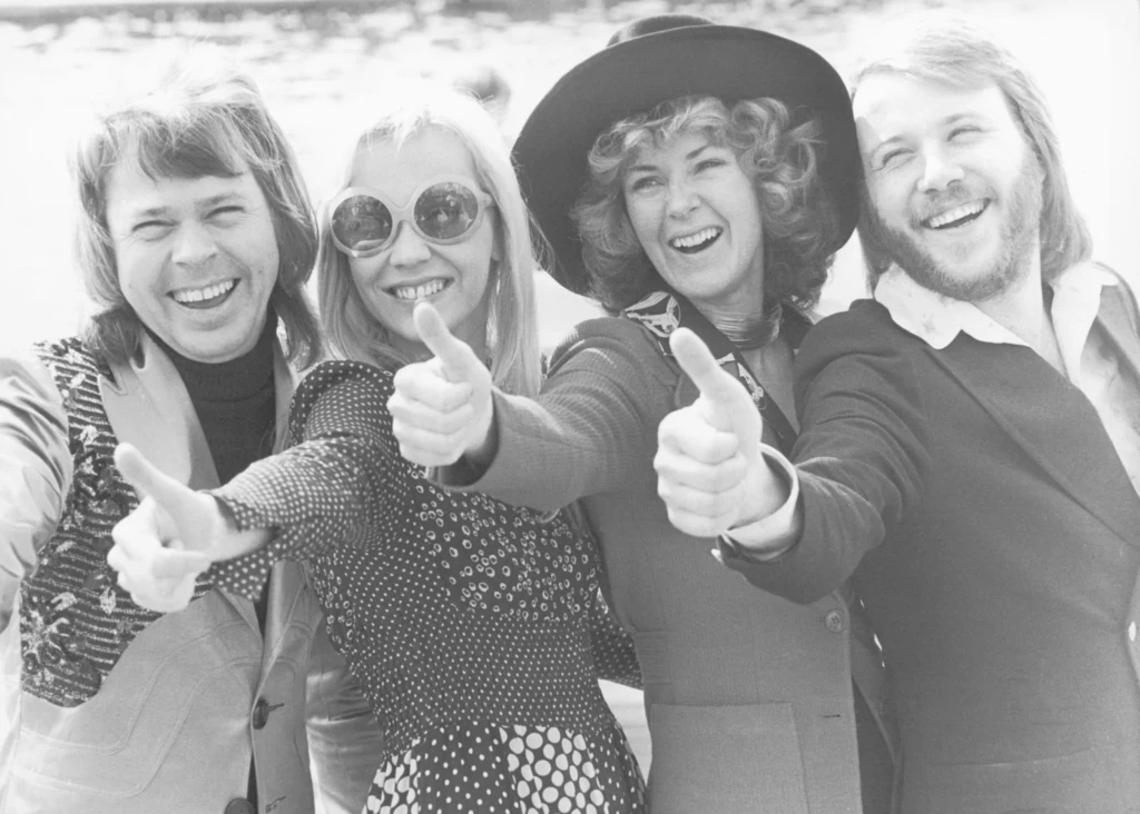 ABBA w 1974 r. po zwycięstwie w Konkursie Piosenki Eurowizji - od lewej: Bjorn Ulvaeus, Agnetha Faltskog, Anni-Frid Lyngstad i Benny Andersson