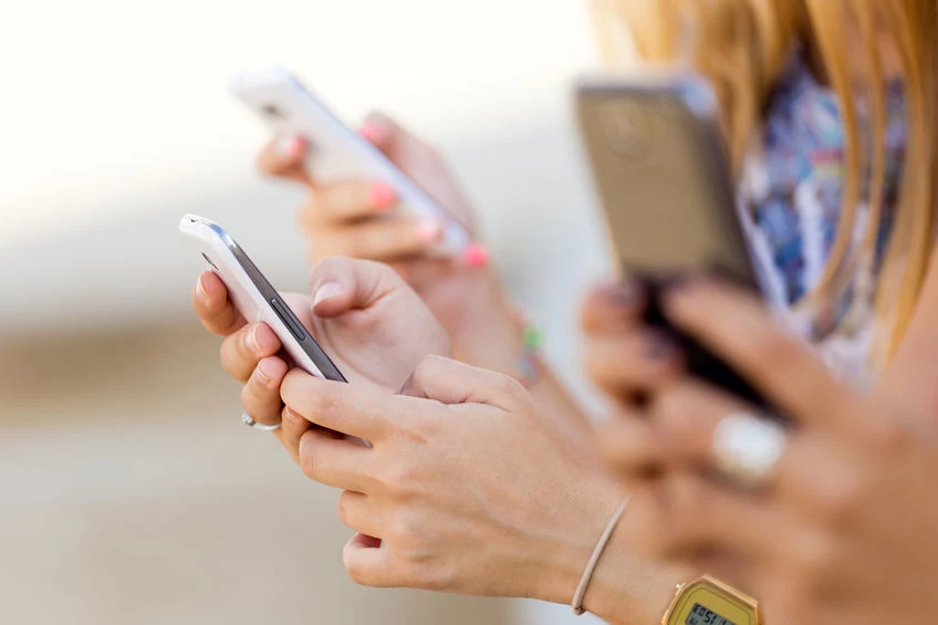 Za spadki na rynku smartfonów odpowiada przede wszystkim nasycenie rynku Za spadki na rynku smartfonów odpowiada przede wszystkim nasycenie rynku