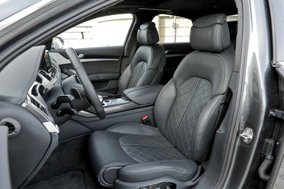 Audi S8