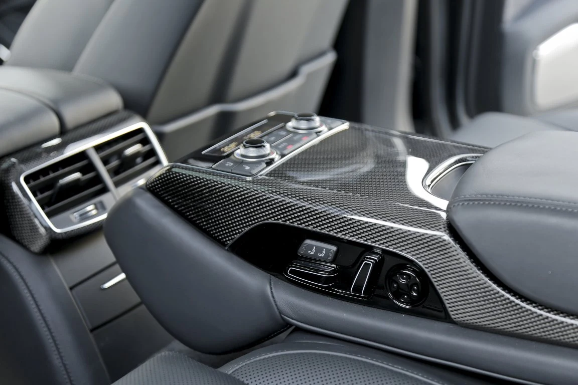 Audi S8