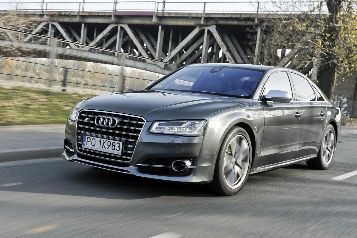 Audi S8