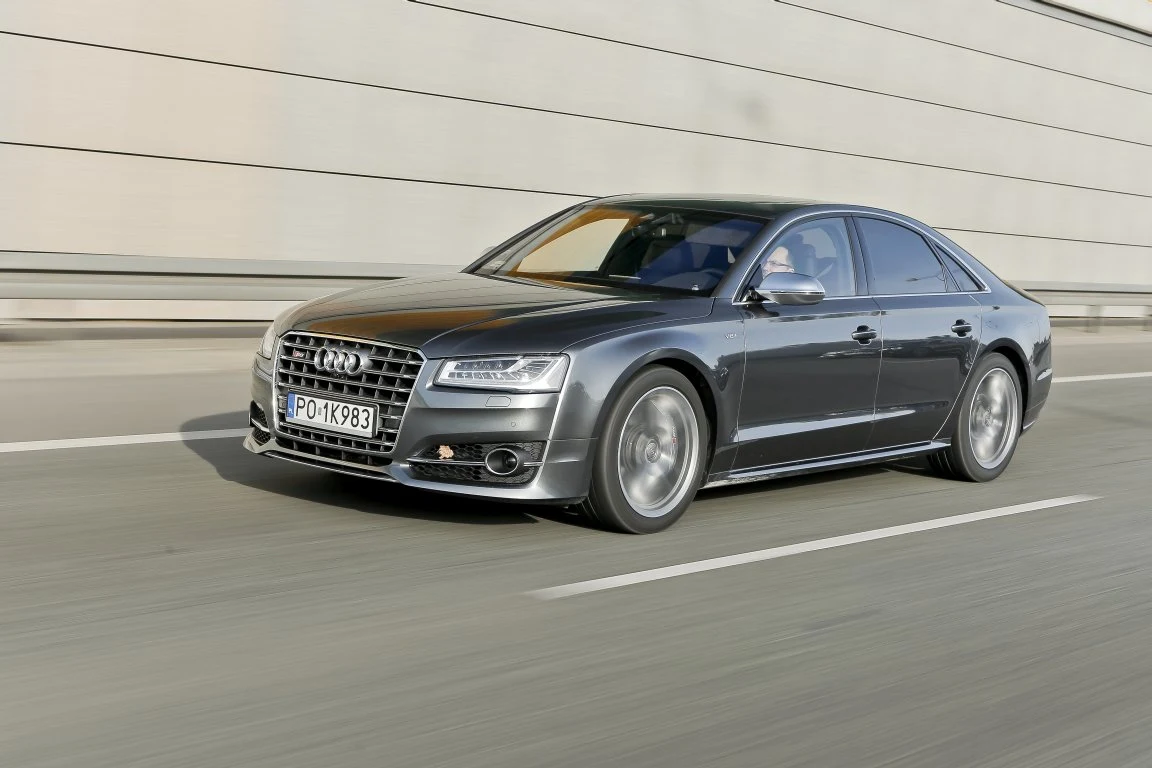 Audi S8