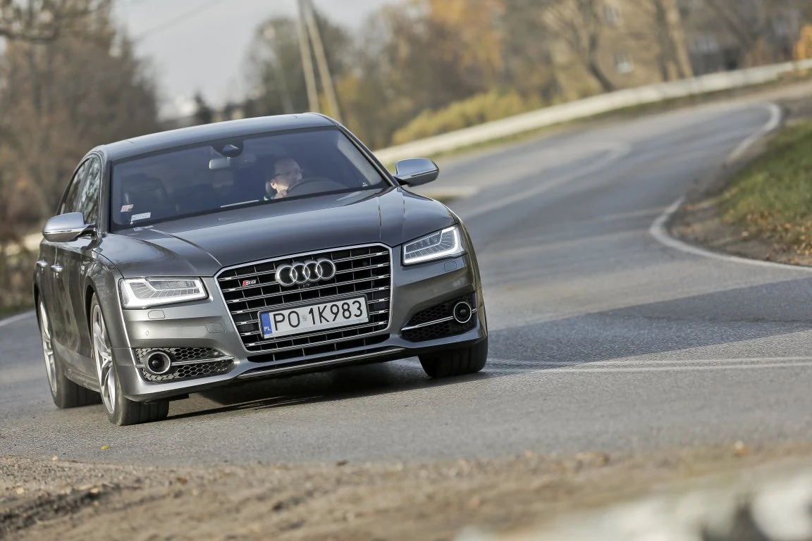 Audi S8