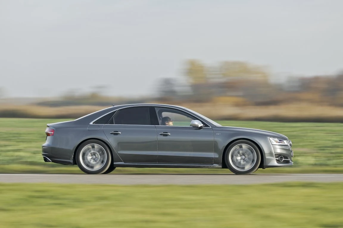 Audi S8