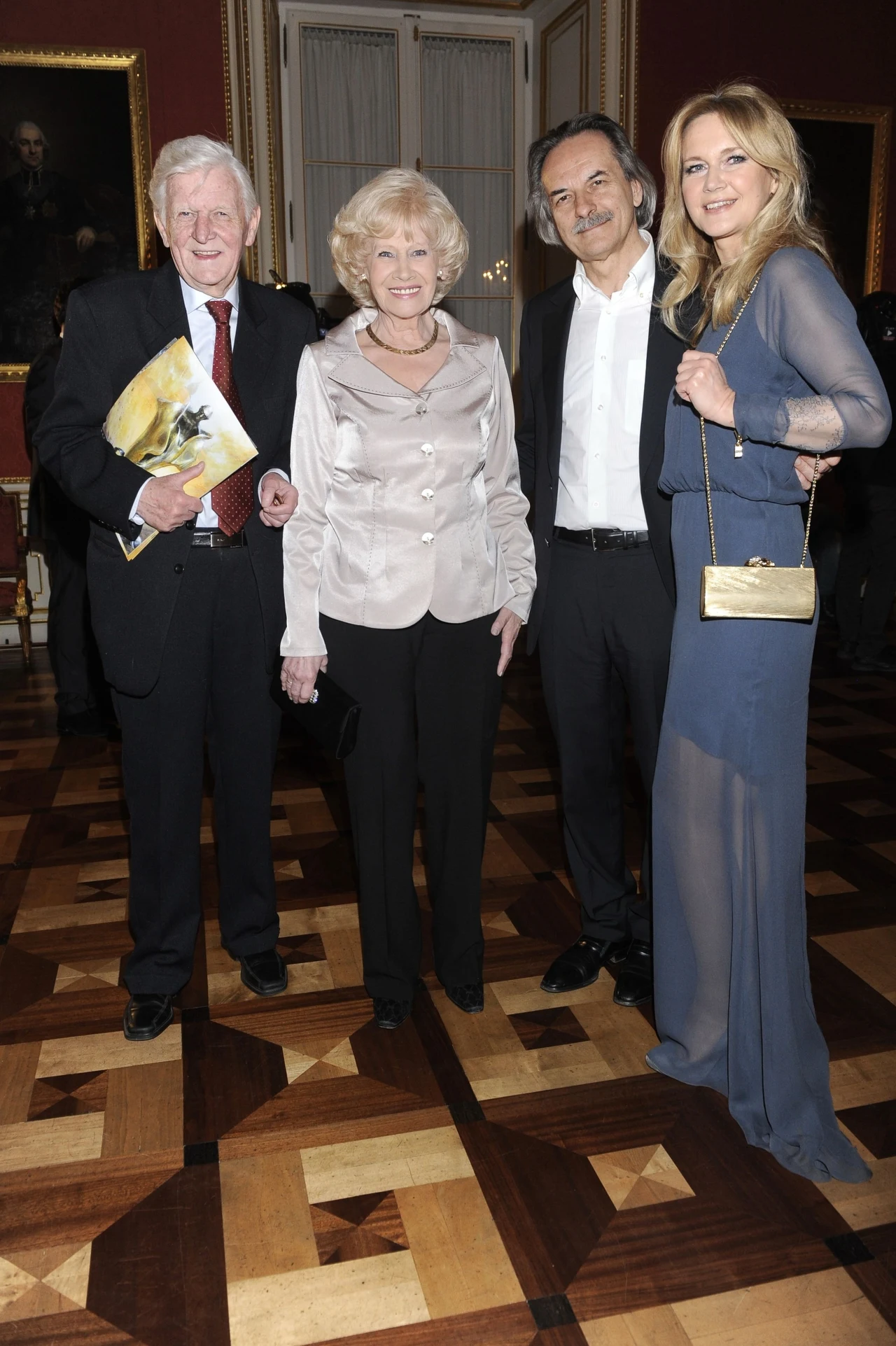 Grażyna Torbicka z rodzicami oraz mężem, 2012 rok Grażyna Torbicka z rodzicami oraz mężem, 2012 rok