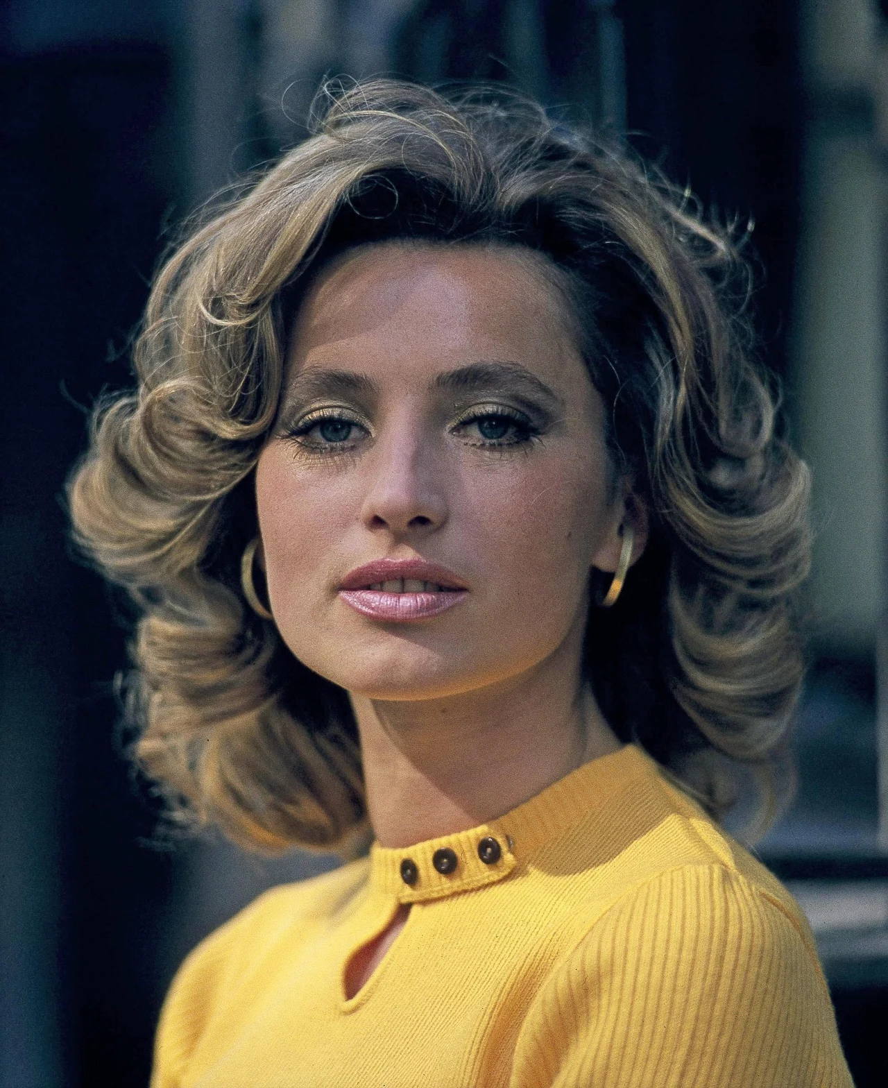 Bogumiła Wander w młodości  Bogumiła Wander w młodości