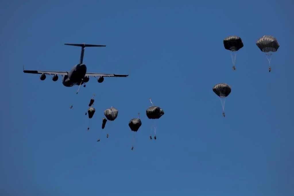 Desant pod Toruniem przeprowadzony w ramach ćwiczeń Anakonda-16