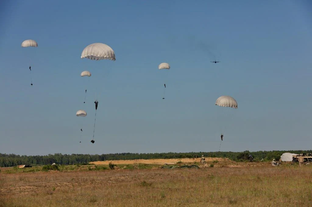 Desant pod Toruniem przeprowadzony w ramach ćwiczeń Anakonda-16