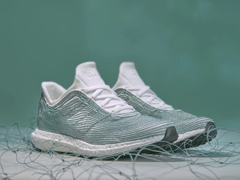 Adidas x Parley - but "utkany" z odpadów znalezionych w oceanie Adidas x Parley - but "utkany" z odpadów znalezionych w oceanie
