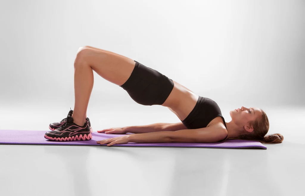 Młode mamy mogą wybrać pilates, jogę, ćwiczenia z piłką, a także tzw. aerobiczną szóstkę Weidera, czyli specjalny zestaw ćwiczeń na mięśnie brzucha Młode mamy mogą wybrać pilates, jogę, ćwiczenia z piłką, a także tzw. aerobiczną szóstkę Weidera, czyli specjalny zestaw ćwiczeń na mięśnie brzucha