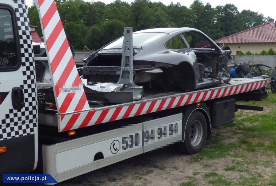 Ze skradzionego Porsche 911 zostało niewiele