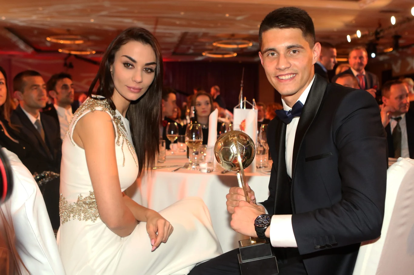 Bartosz Kapustka z dziewczyną