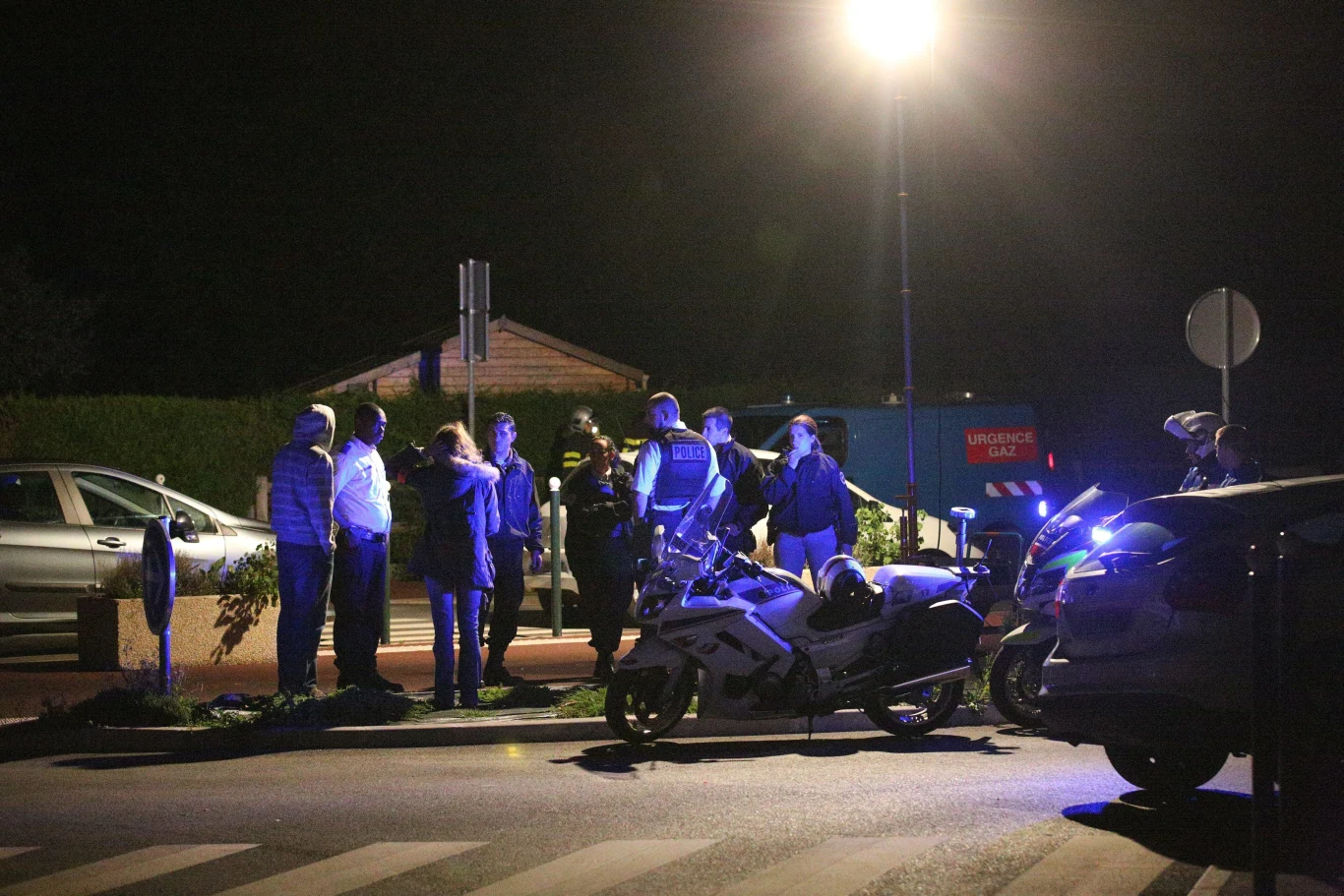 W akcji policji antyterrorystycznej RAID pod Paryżem został zlikwidowany sympatyk dżihadu, który zamordował wziętych jako zakładników policjanta wraz z jego żoną. 