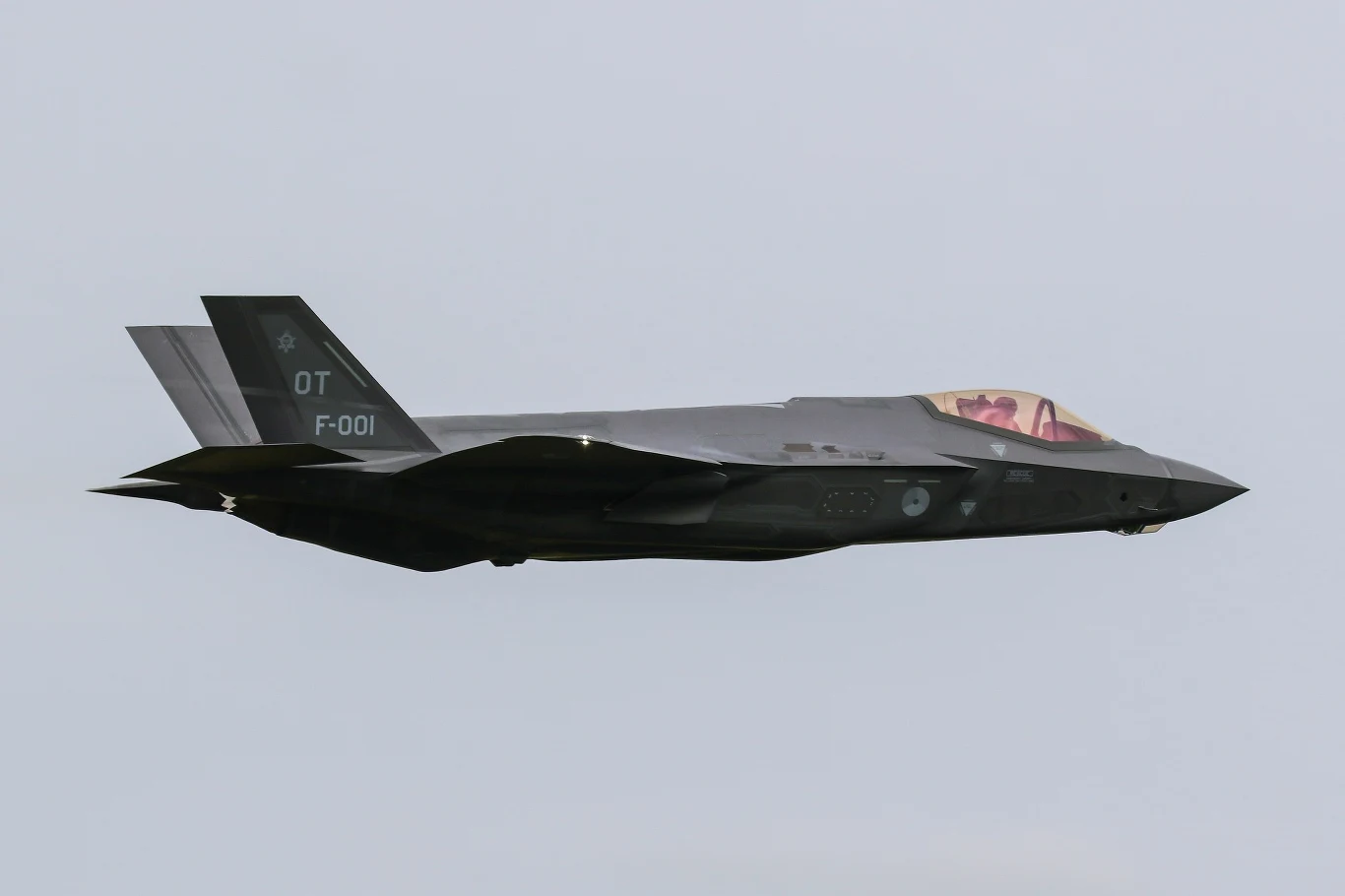 Holenderskie F-35A podczas pokazów lotniczych Royal Netherlands Air Force Open Days 2016