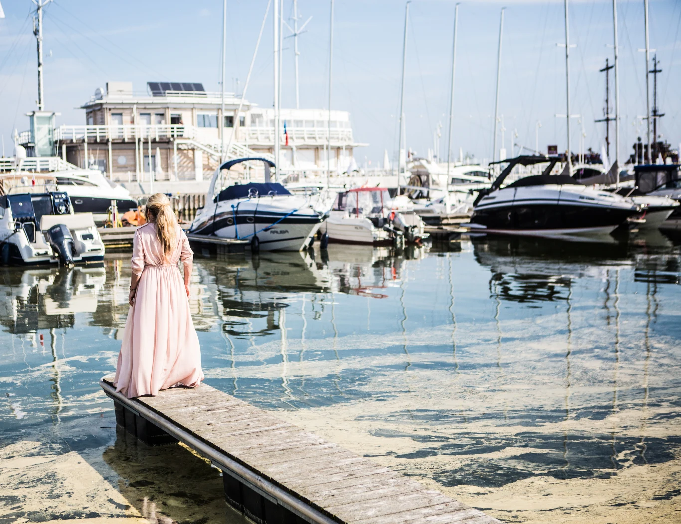 Beata Kozidrak na planie klipu "Upiłam się Tobą"