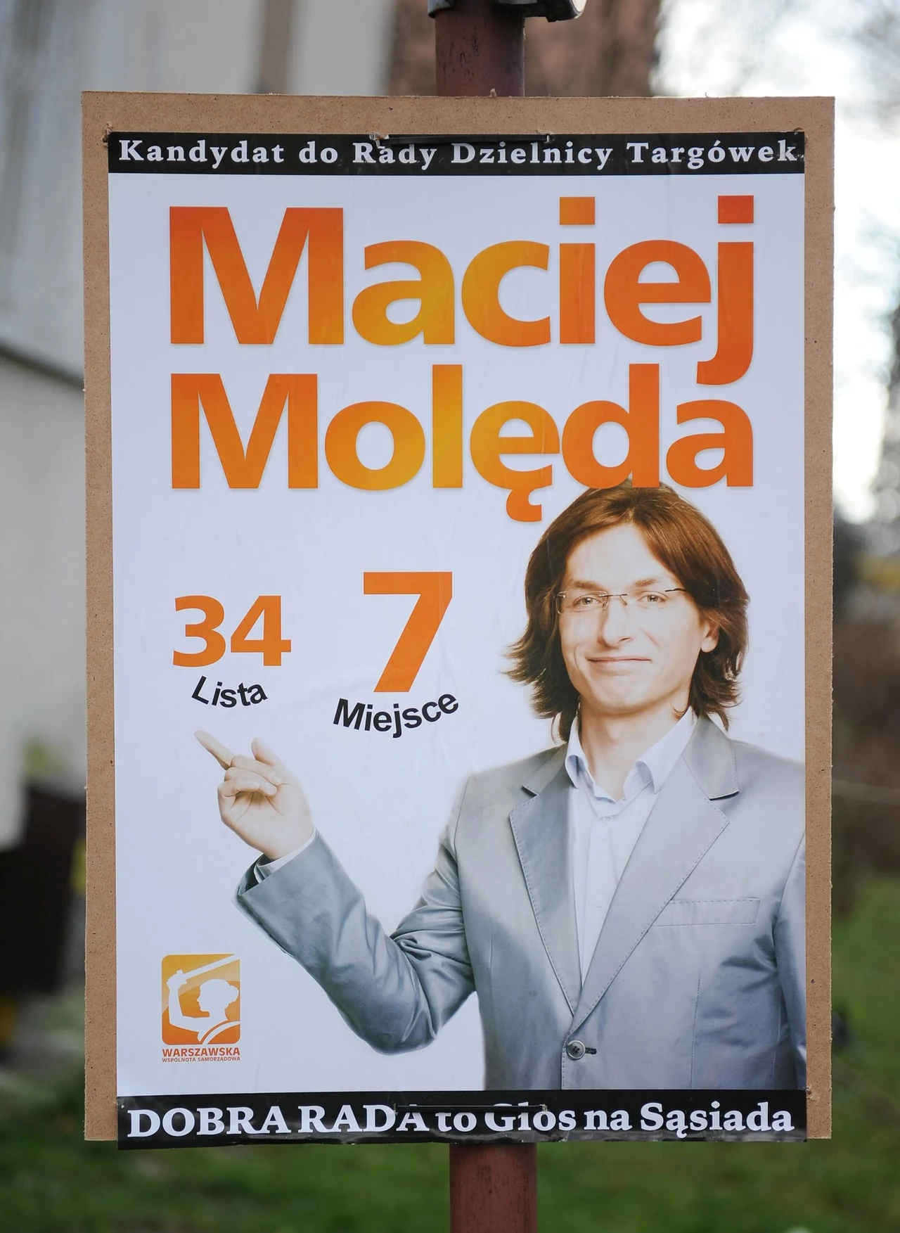 Maciej Molęda na plakacie wyborczym w 2010 roku Maciej Molęda na plakacie wyborczym w 2010 roku