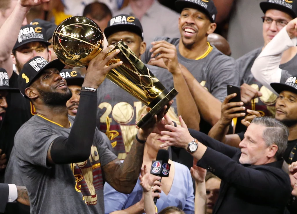 LeBron James poprowadził "Kawalerzystów" do mistrzostwa NBA LeBron James poprowadził "Kawalerzystów" do mistrzostwa NBA