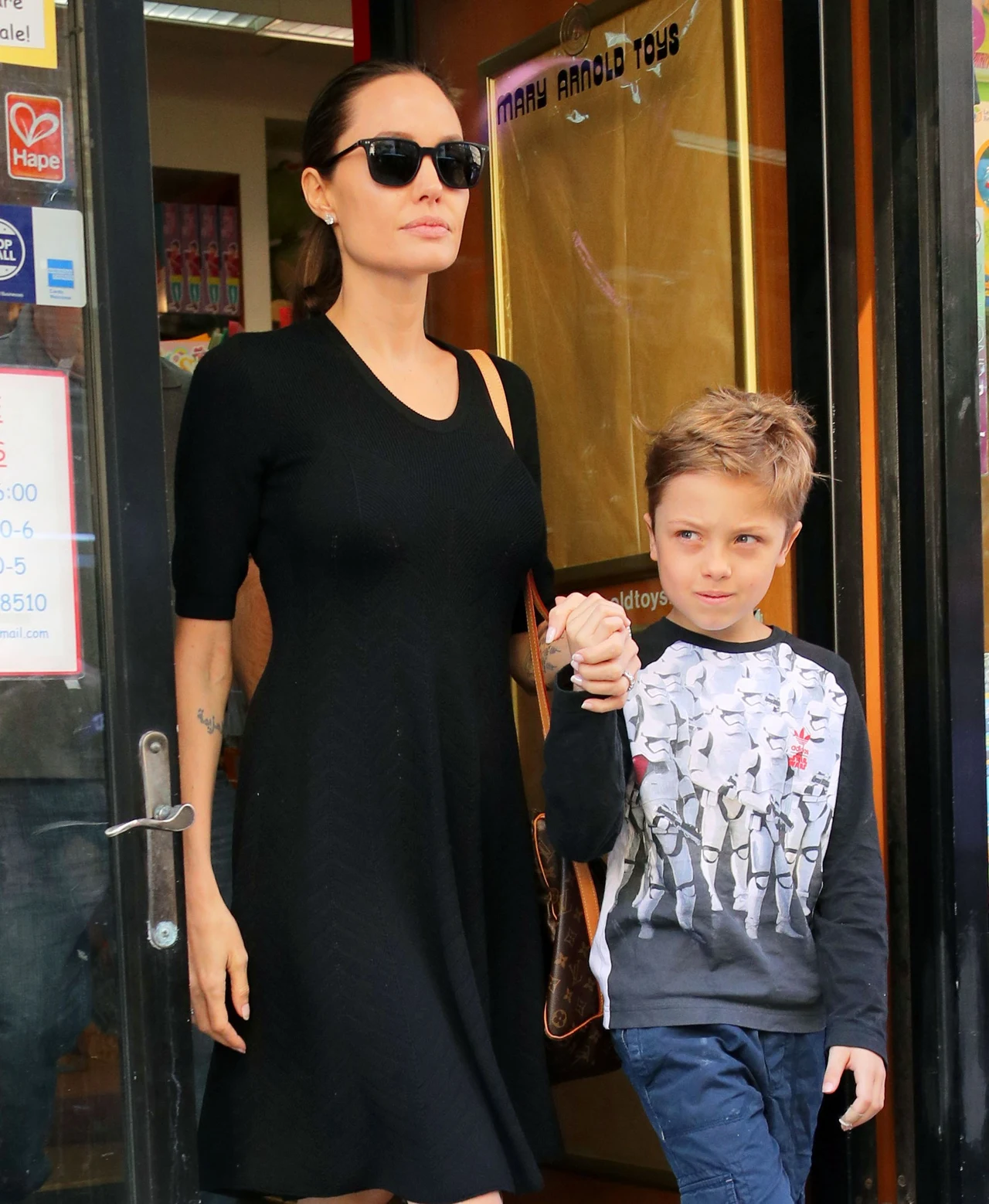 Angelina Jolie z synem Angelina Jolie z synem