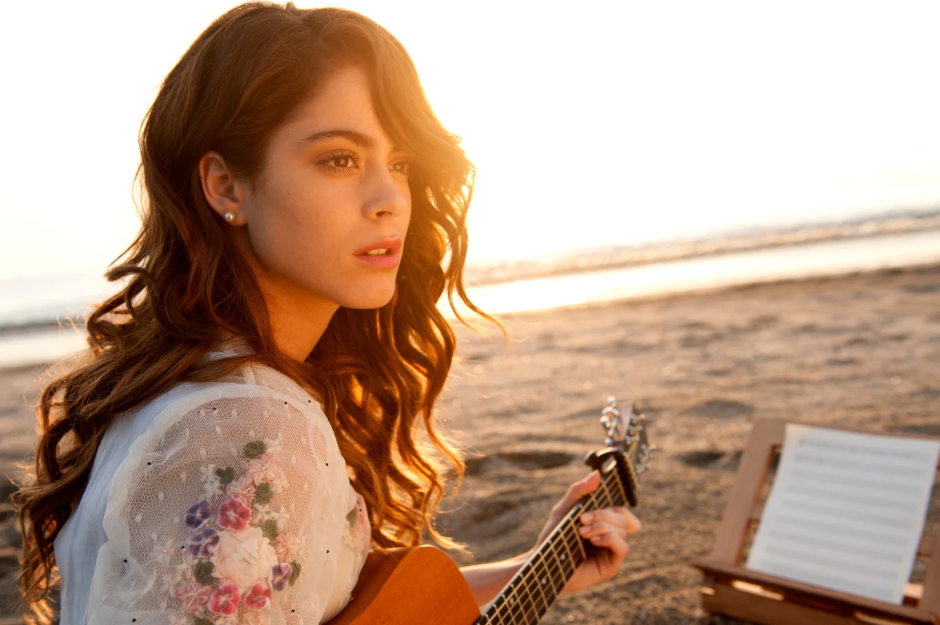 Martina 'Tini' Stoessel w filmie "Tini: Nowe życie Violetty" Martina 'Tini' Stoessel w filmie "Tini: Nowe życie Violetty"